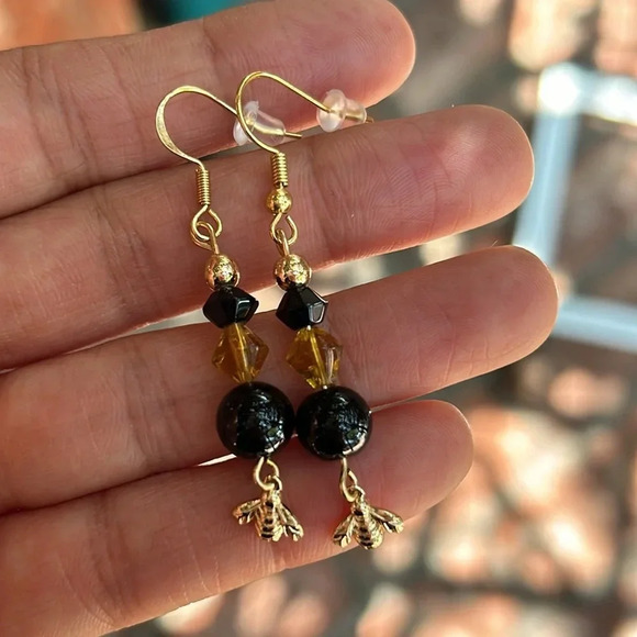 ✨ Handmade 🐝 Bee charm + black tourmaline + hematite dangle earrings ✨ - Picture 1 of 10